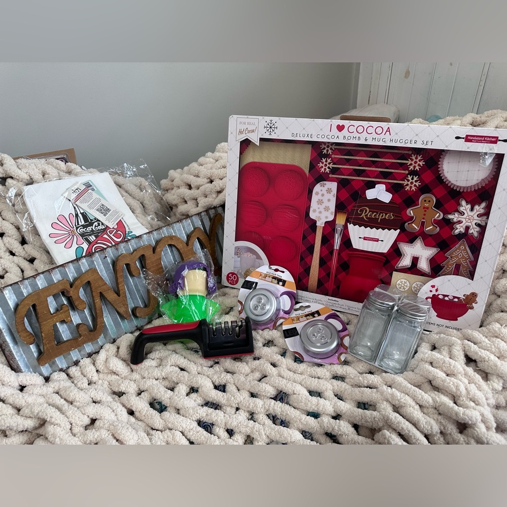 Cocoa bomb making kit with other kitchen Accessories - Picture 2 of 4